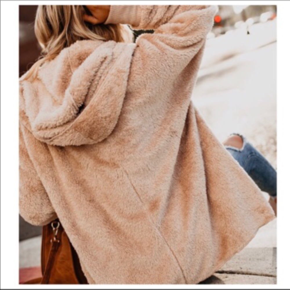 ✨LAST ONE✨🎁🎁 Taupe Soft Faux Fur Cardigan 🎁🎁 - Picture 5 of 8